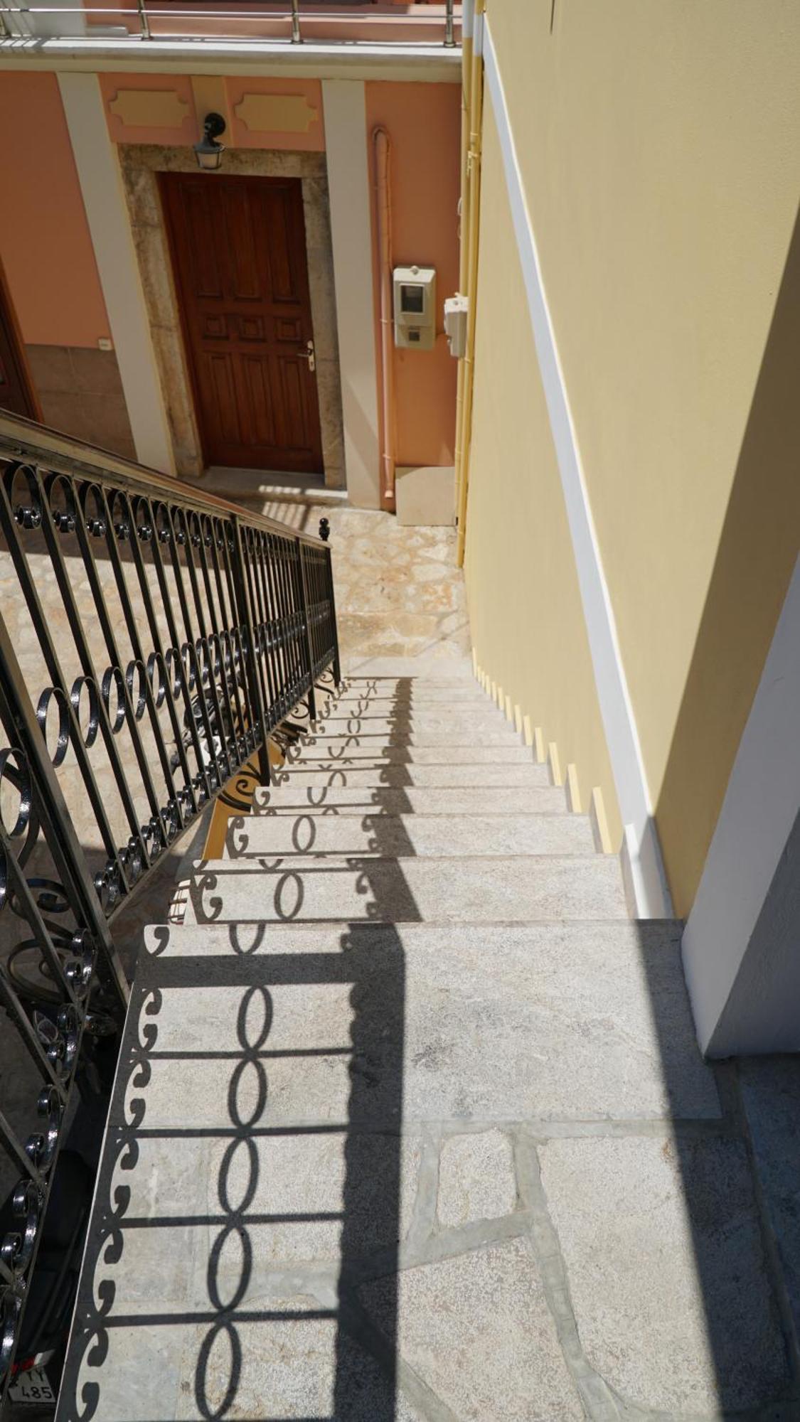 Duchess House Apartment Сими Екстериор снимка