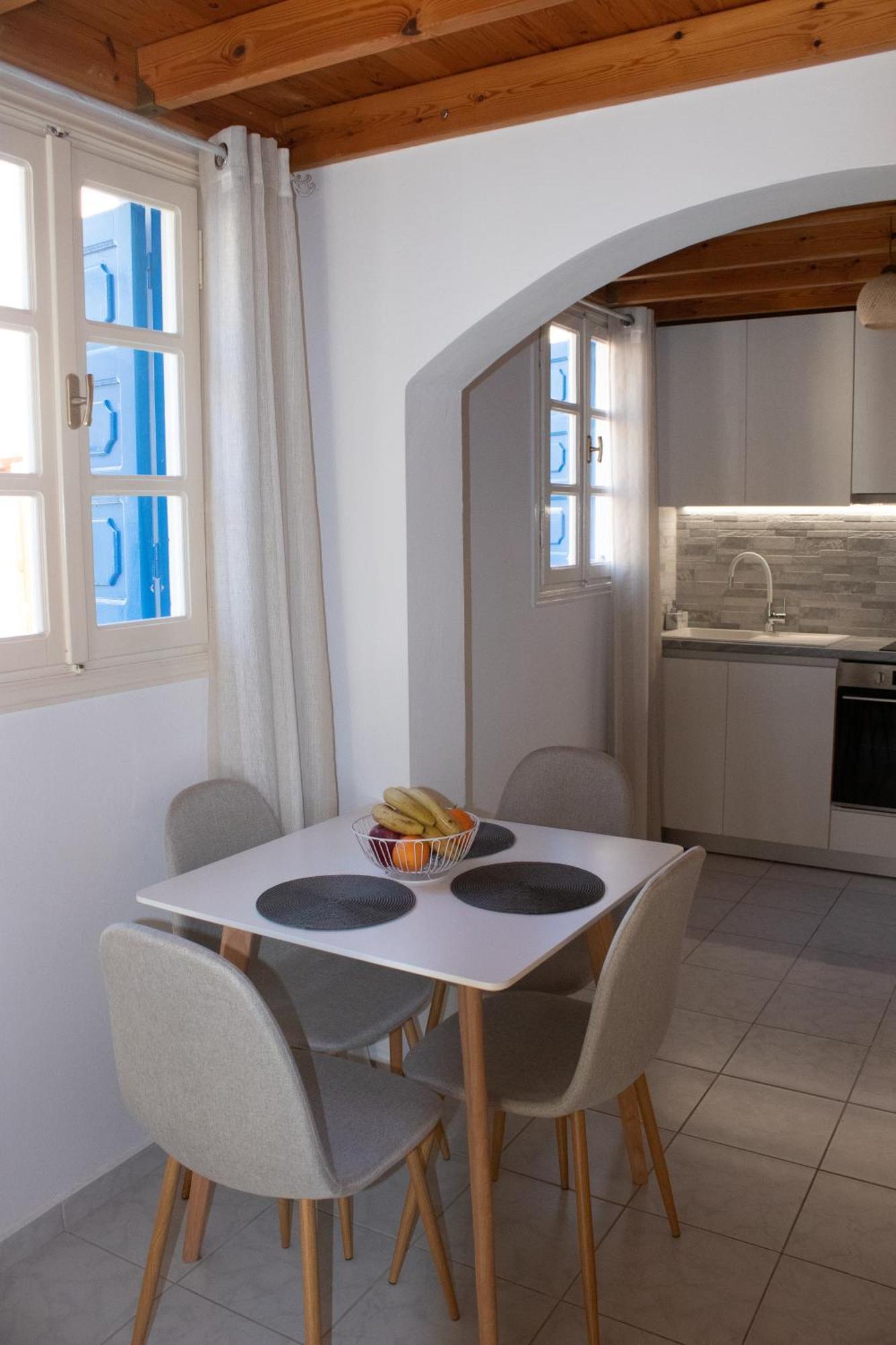 Duchess House Apartment Сими Екстериор снимка