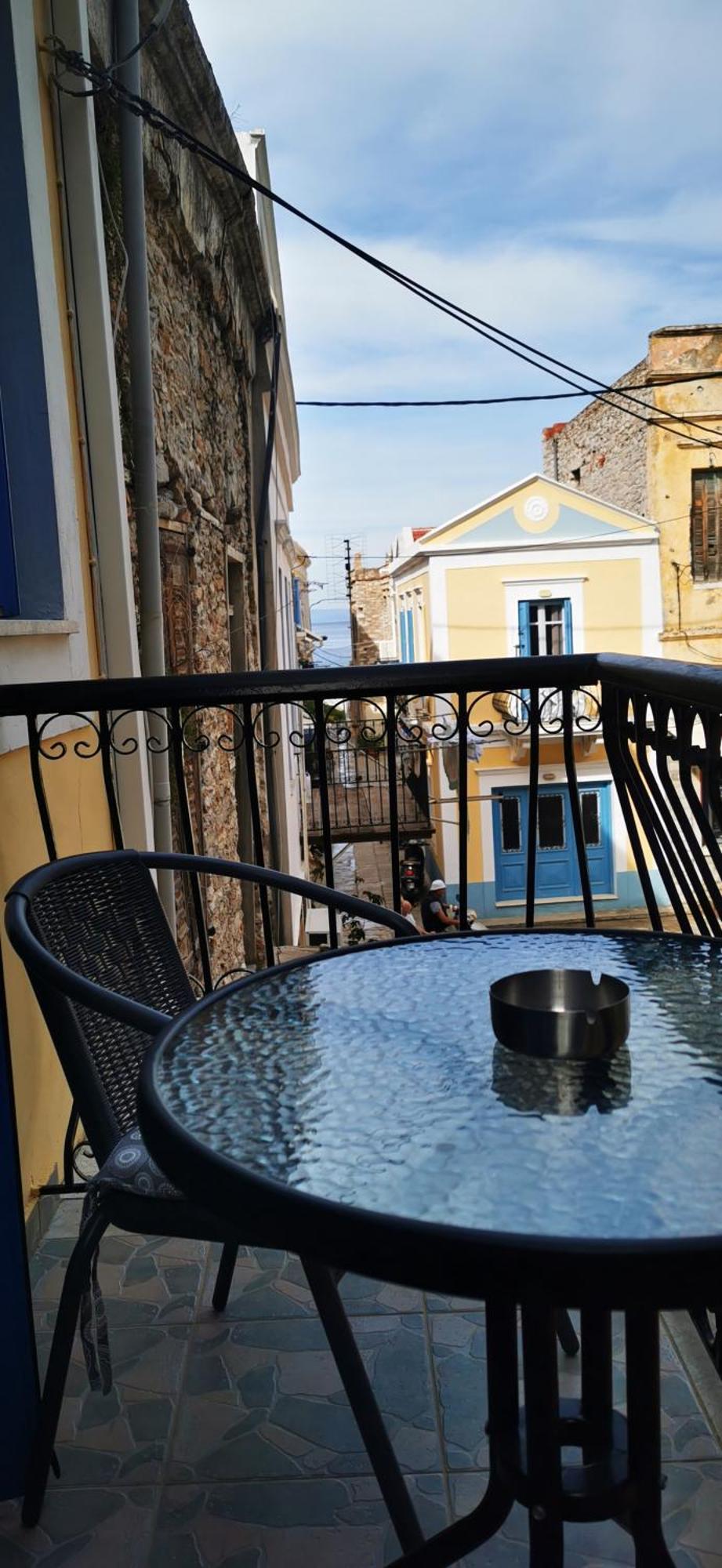 Duchess House Apartment Сими Екстериор снимка